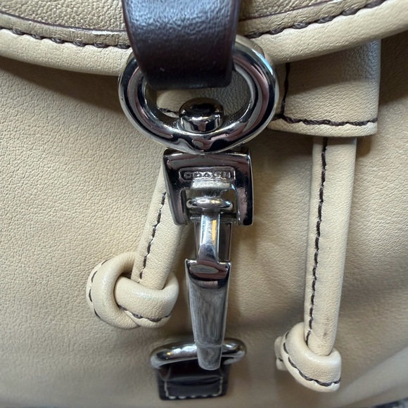 Vintage Coach Legacy Beige Leather Drawstring Backpack 9368 Classic Bag - Picture 8 of 15